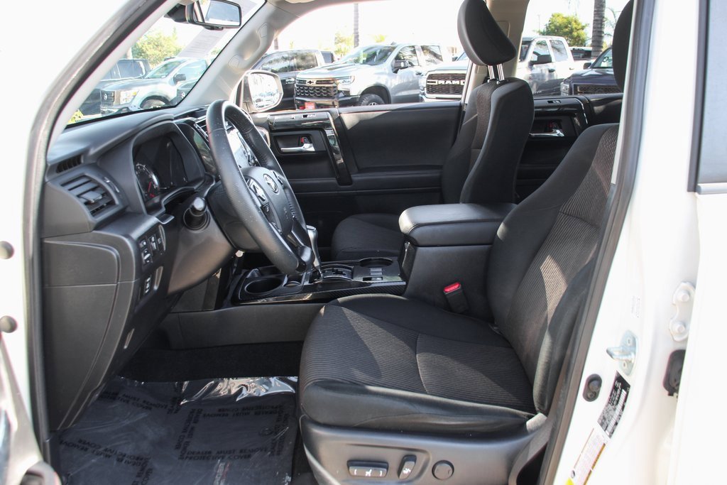 Used 2020 Toyota 4Runner TRD Off-Road Premium image 17