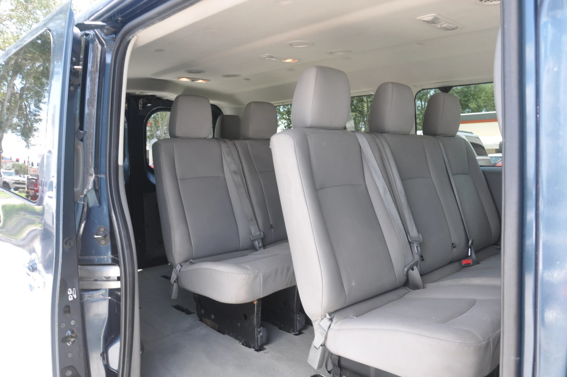 Used 2013 Nissan NV 3500 SV w/ Technology Pkg RWD image 8