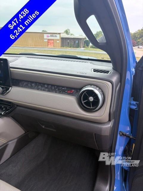 Used 2025 Chevrolet Colorado ZR2 w/ Technology Package AWD/4WD image 34