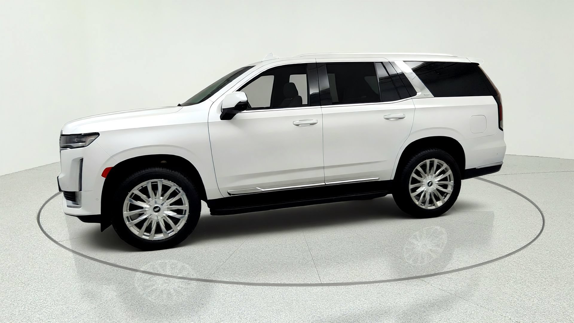 Certified 2022 Cadillac Escalade Premium Luxury AWD/4WD image 2