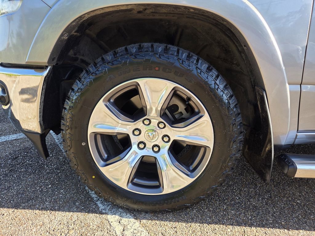 Used 2020 RAM 1500 Laramie RWD image 24