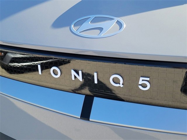 New 2026 Hyundai Ioniq 5 SE image 24