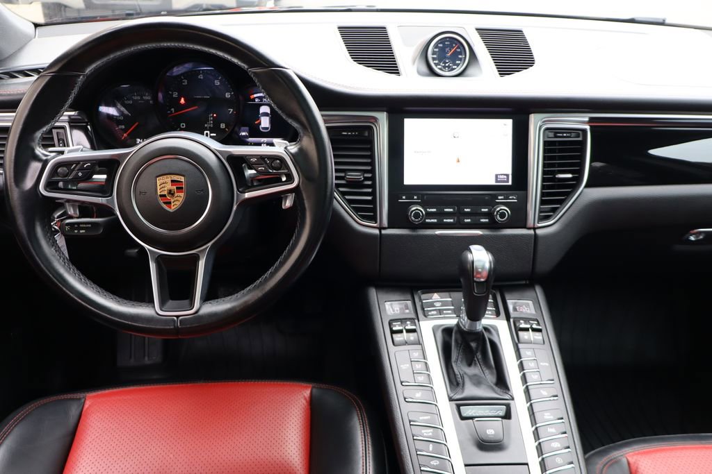 Used 2018 Porsche Macan Sport Edition w/ Driver Memory Package image 6