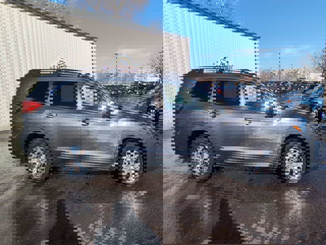 Used 2024 Subaru Ascent Premium w/ Convenience Package image 8