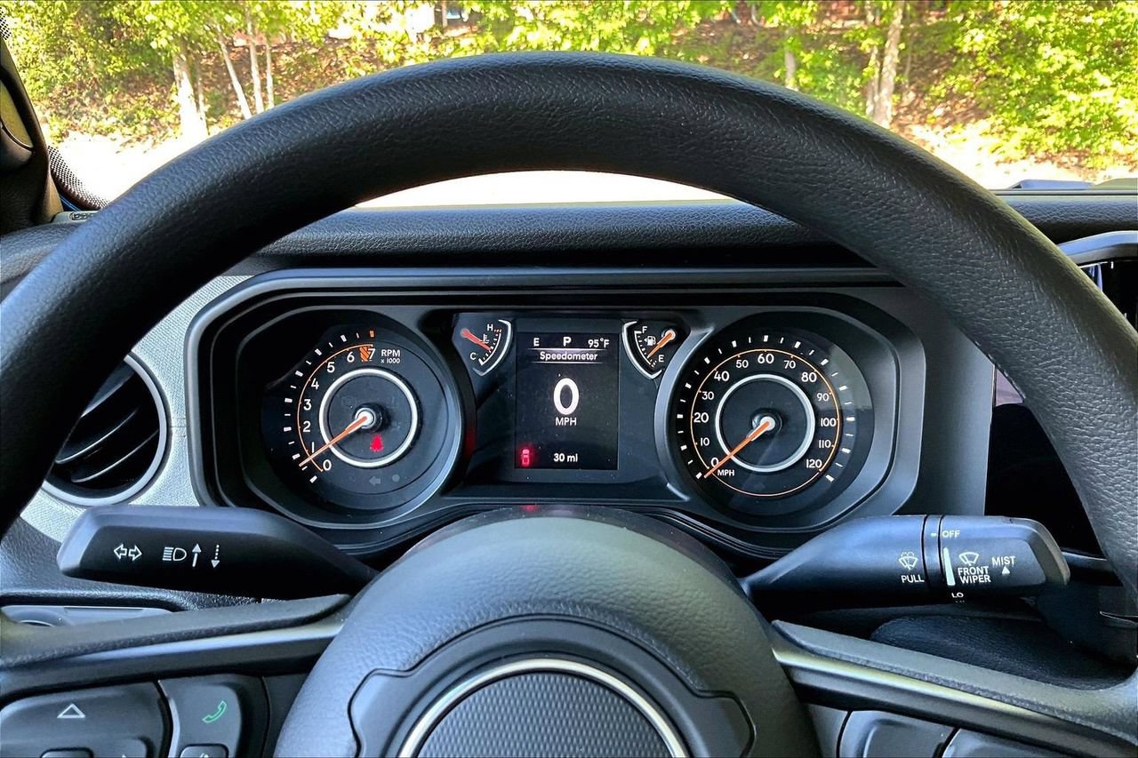 New 2026 Jeep Gladiator Sport AWD/4WD image 11