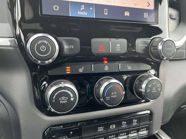 New 2026 RAM 2500 Big Horn AWD/4WD image 19