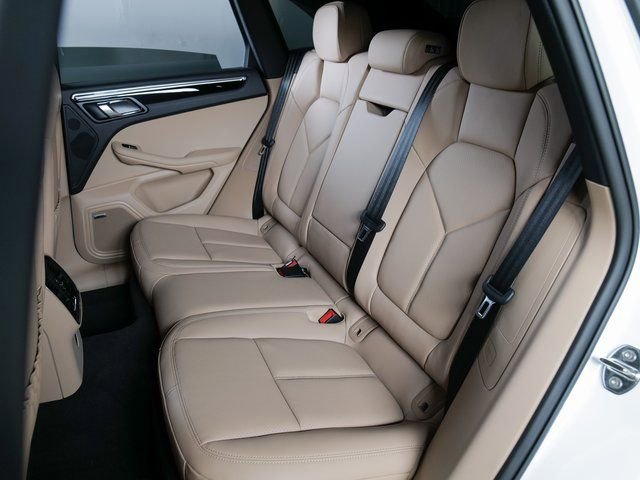 New 2025 Porsche Macan image 13