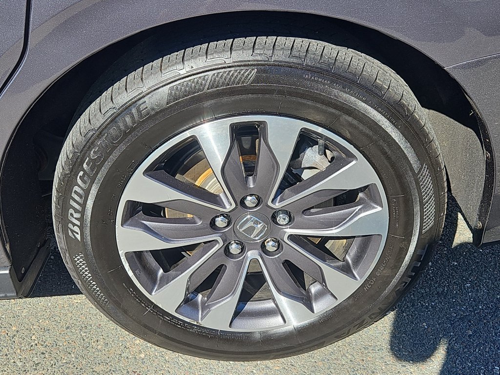 Certified 2024 Honda Odyssey EX-L image 8