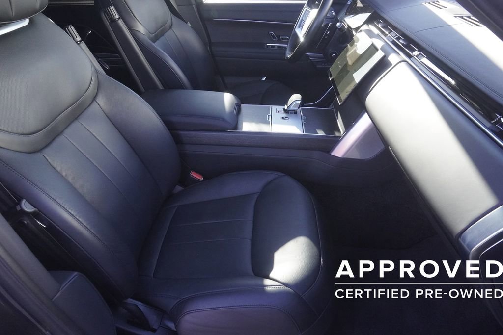 Used 2025 Land Rover Range Rover Long Wheelbase SE image 23