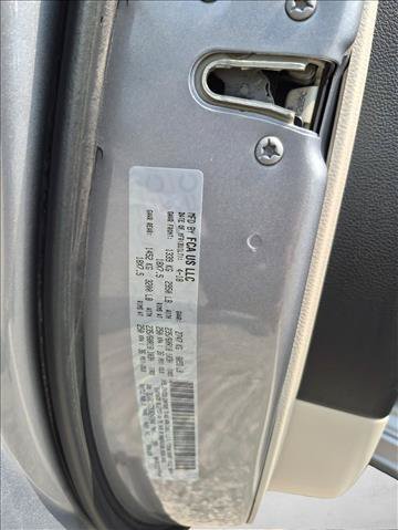 Used 2018 Chrysler Pacifica Limited w/ Advanced Safetytec Group FWD image 28