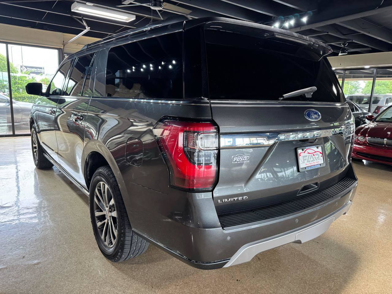 Used 2018 Ford Expedition Max Limited w/ Equipment Group 301A RWD image 5