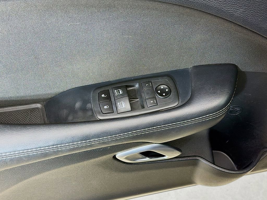 Used 2020 Dodge Challenger SXT image 24