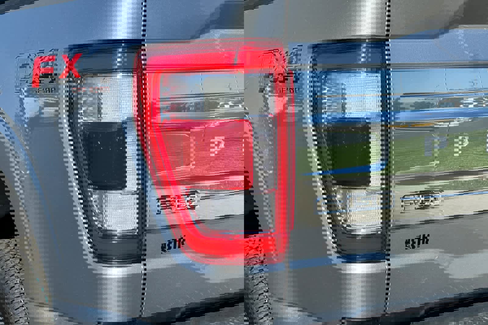 Certified 2022 Ford F150 Platinum w/ Equipment Group 701A High image 27