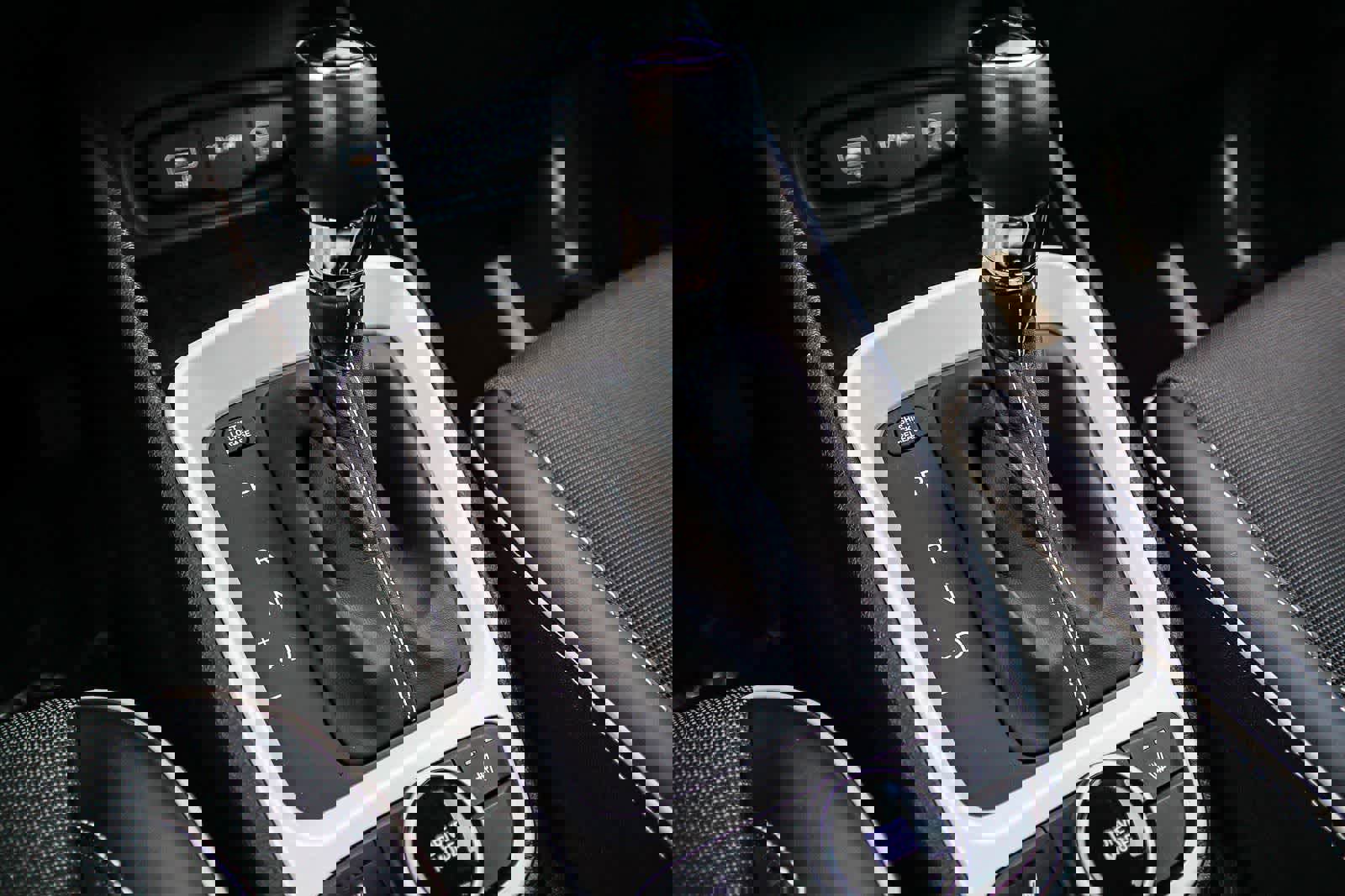 Used 2023 Hyundai Venue Limited image 22