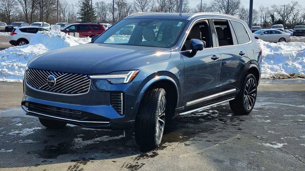 New 2026 Volvo XC90 B6 Plus w/ Protection Package Premier image 6