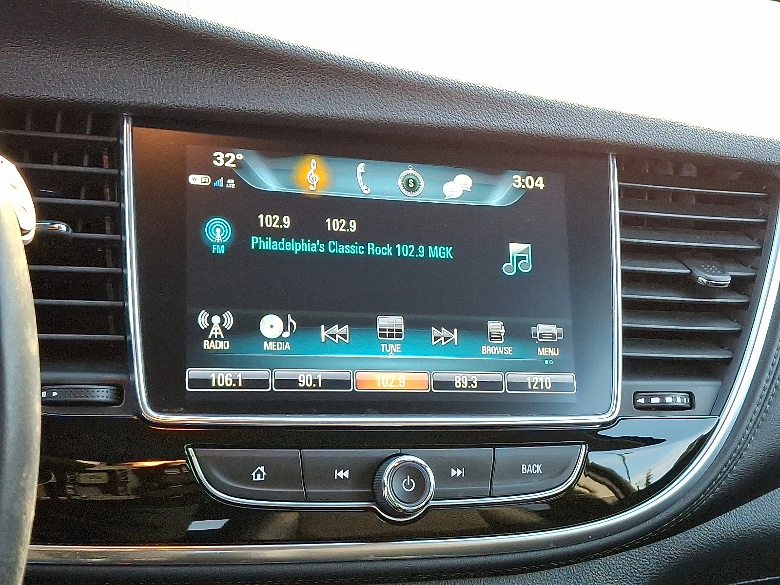 Used 2019 Buick Encore Preferred image 18