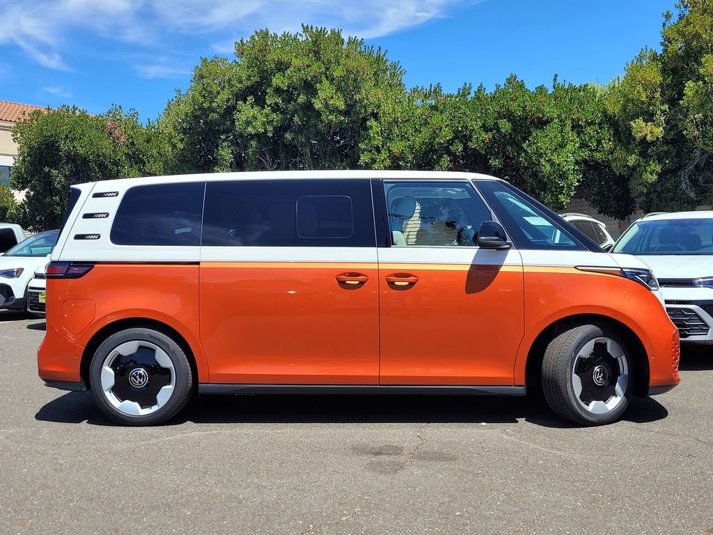 New 2025 Volkswagen ID. Buzz Pro S Plus image 2