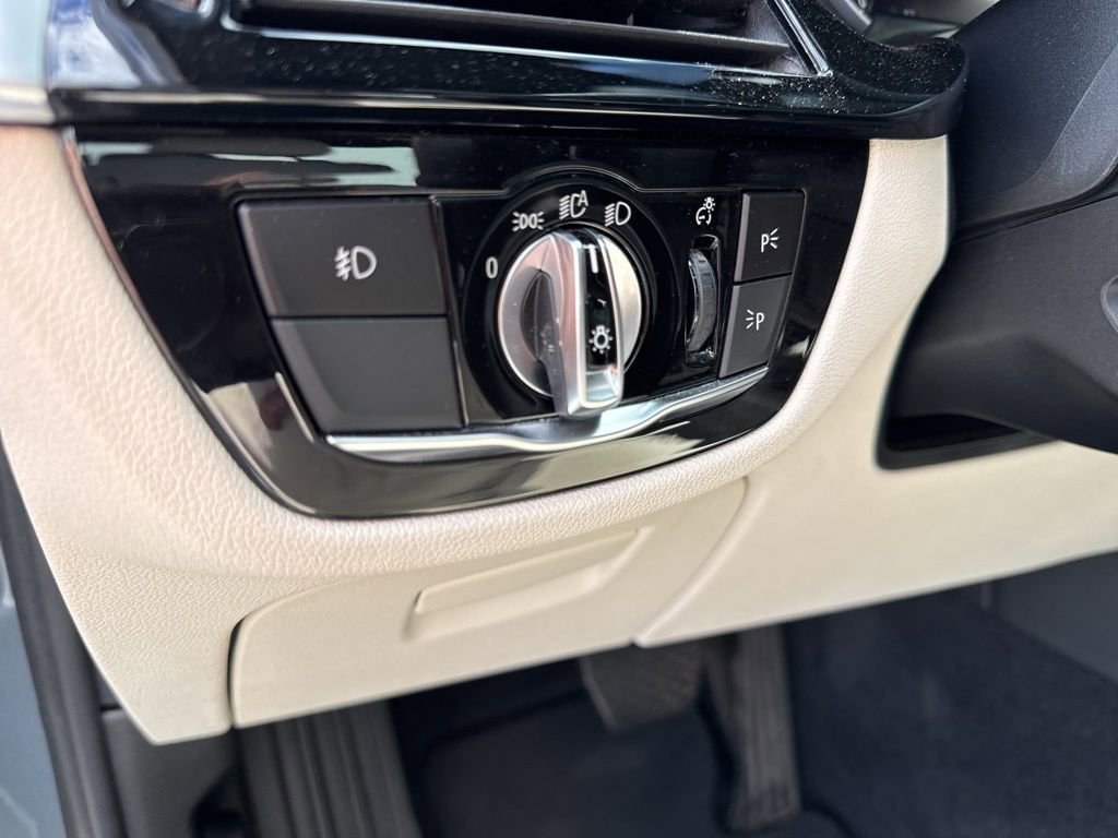 Used 2018 BMW 530i RWD image 19