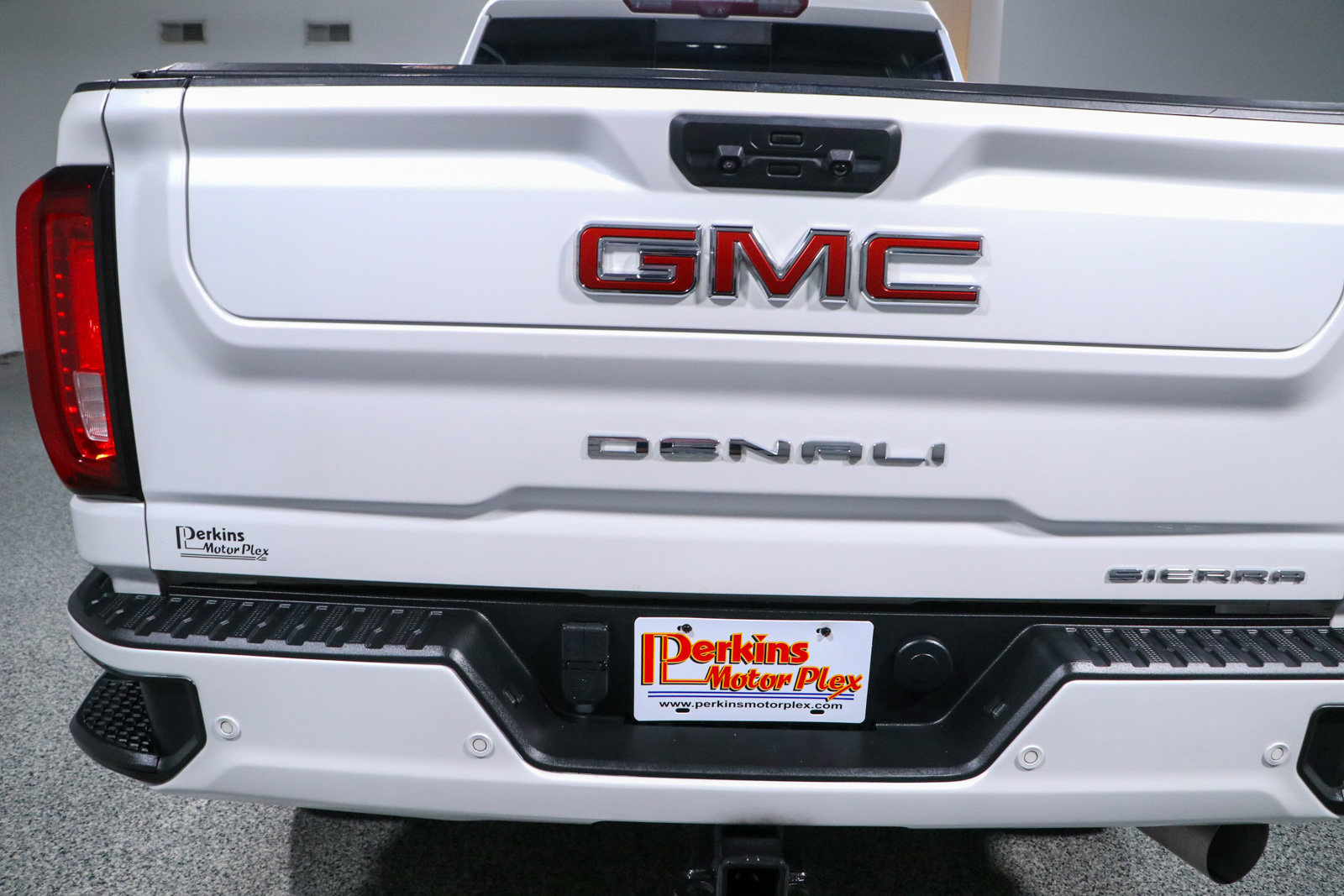 Used 2021 GMC Sierra 2500 Denali w/ Denali Ultimate Package AWD/4WD image 8