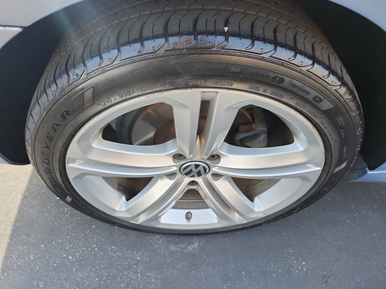 Used 2012 Volkswagen CC R-Line FWD image 33