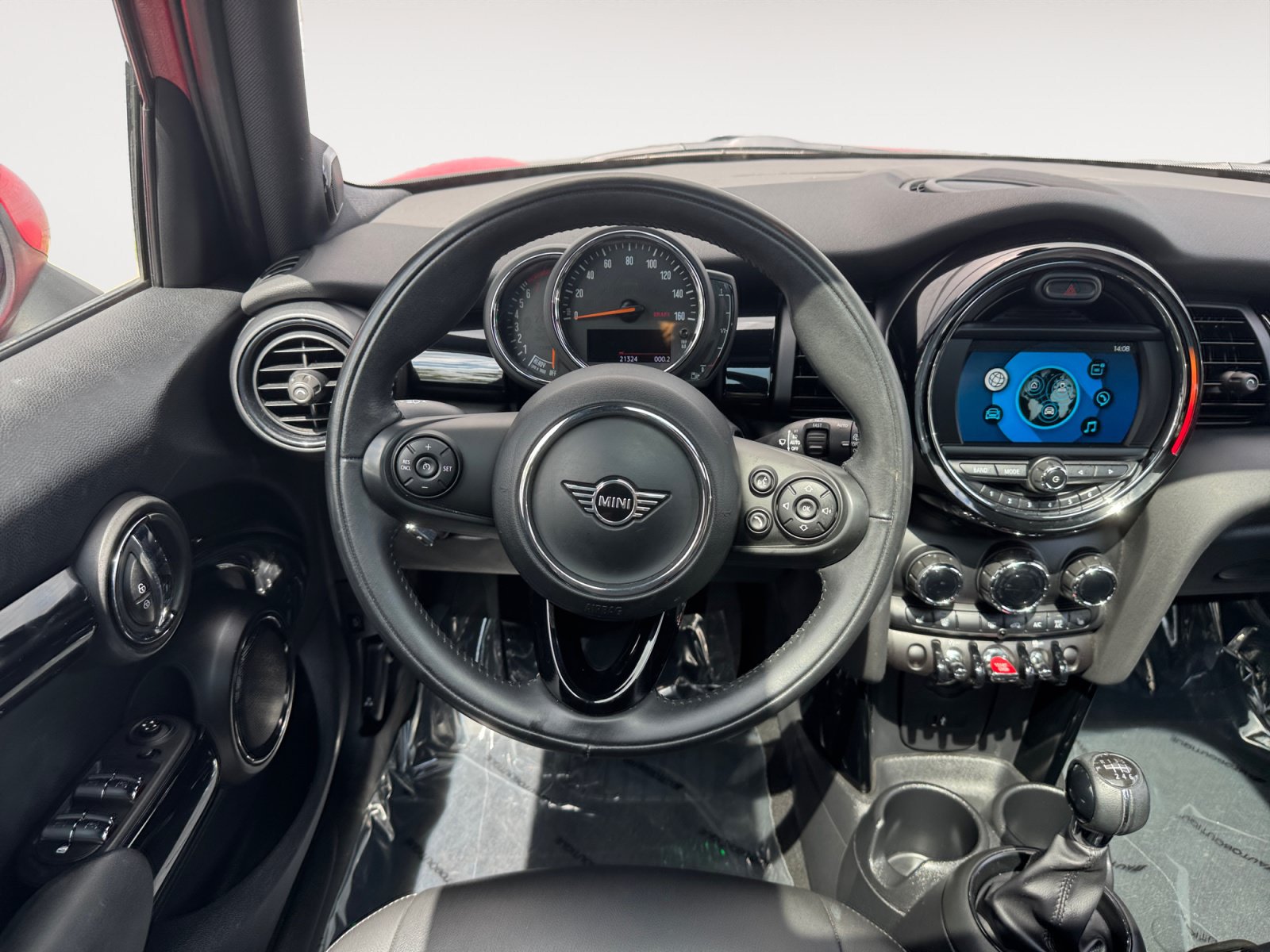 Used 2019 MINI Cooper 4-Door Hardtop FWD image 12