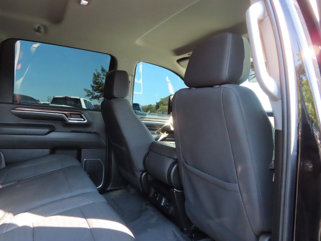 Used 2024 Chevrolet Silverado 3500 LT w/ Convenience Package AWD/4WD image 30