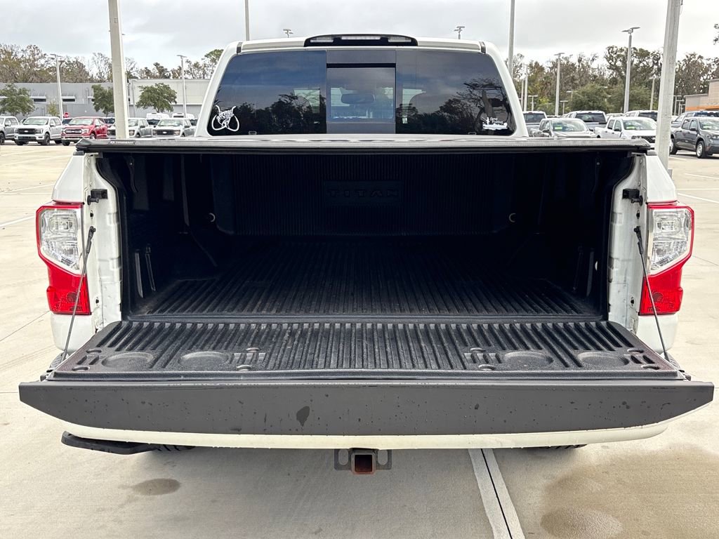 Used 2018 Nissan Titan SV w/ SV Convenience Package image 31