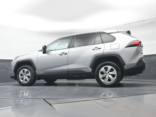 Used 2023 Toyota RAV4 LE image 29