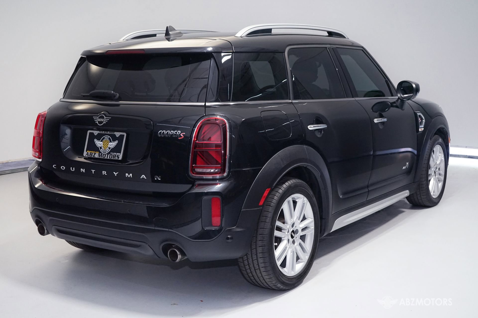Used 2024 MINI Cooper Countryman S w/ Signature Upholstery Package image 5