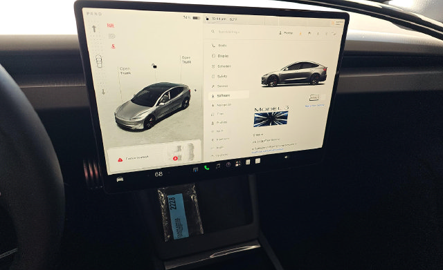 Used 2024 Tesla Model 3 Performance AWD/4WD image 6