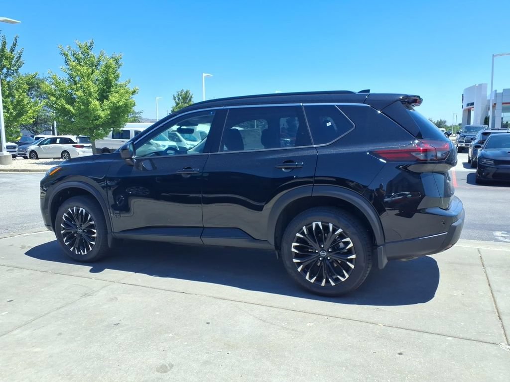 New 2026 Nissan Rogue Dark Armor AWD/4WD image 5
