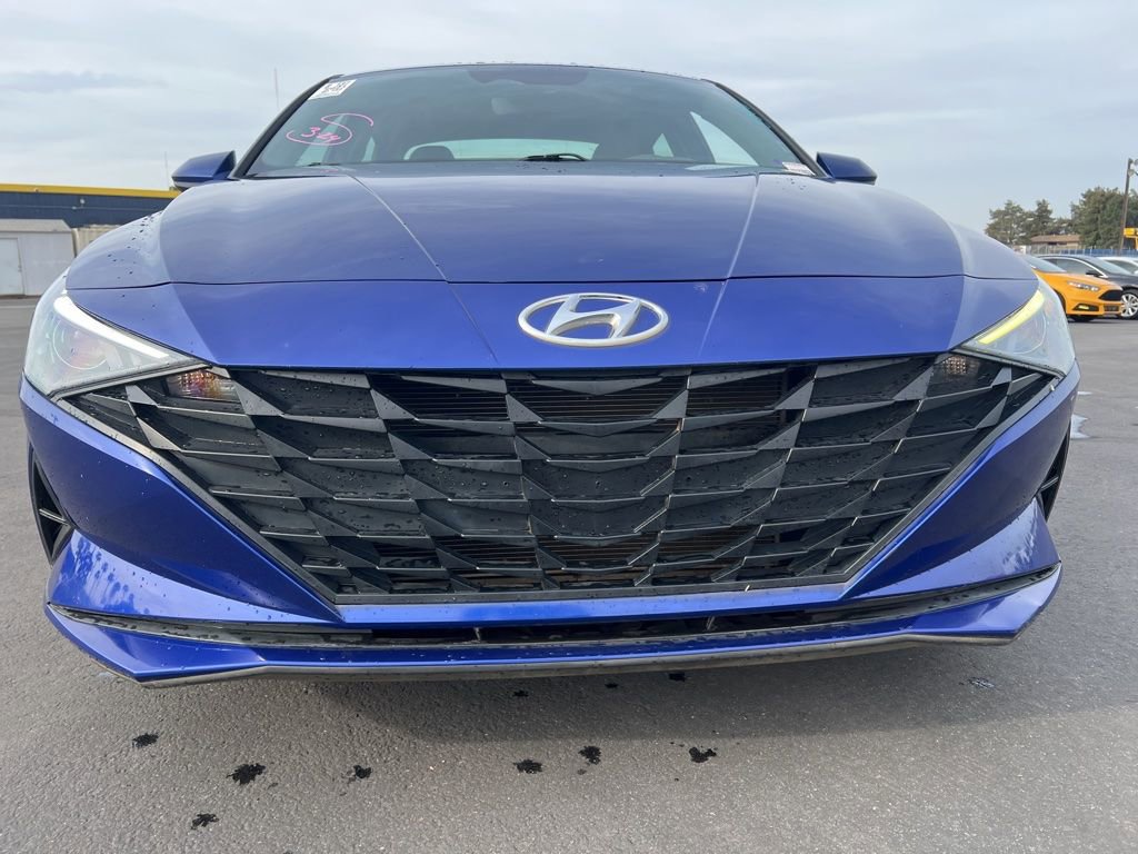 Used 2021 Hyundai Elantra SEL FWD image 2