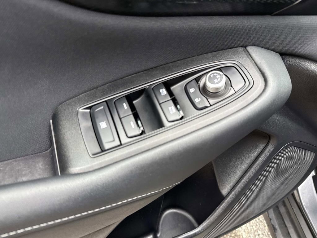 Used 2024 Subaru Outback Premium AWD/4WD image 23