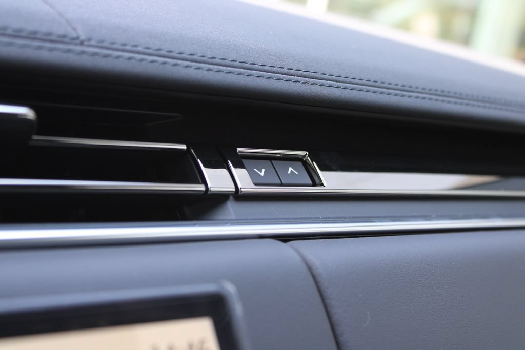 New 2027 Land Rover Range Rover SE AWD/4WD image 24