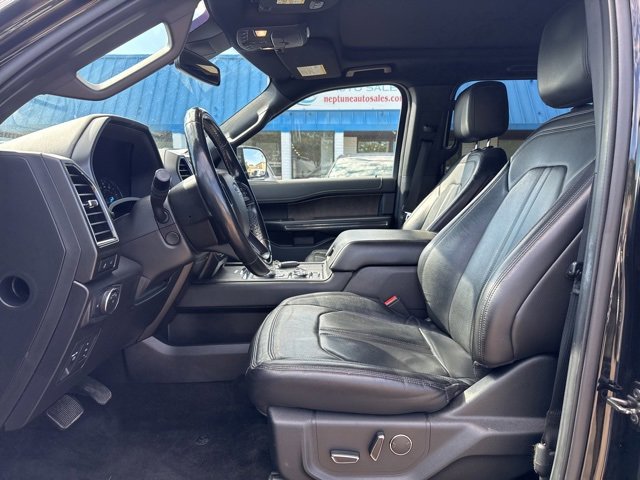 Used 2018 Ford Expedition Max Limited w/ Equipment Group 302A image 10