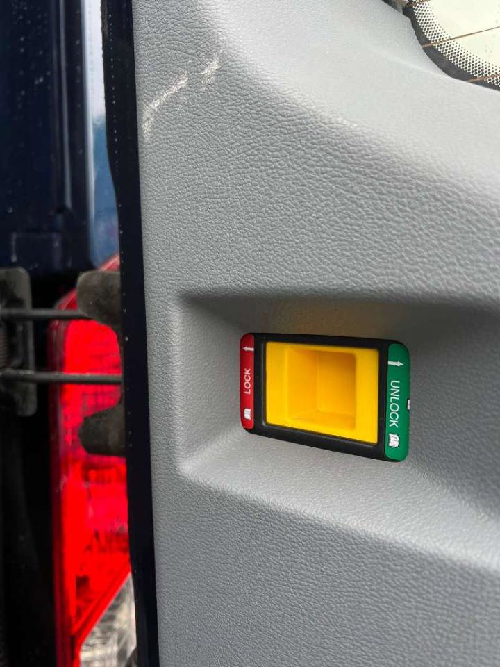 Used 2016 Ford Transit 350 XL RWD image 18