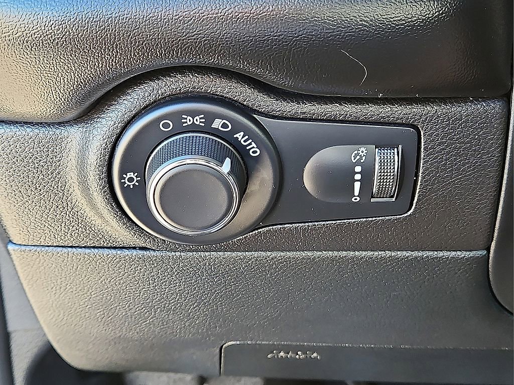 Used 2024 Dodge Durango GT image 24