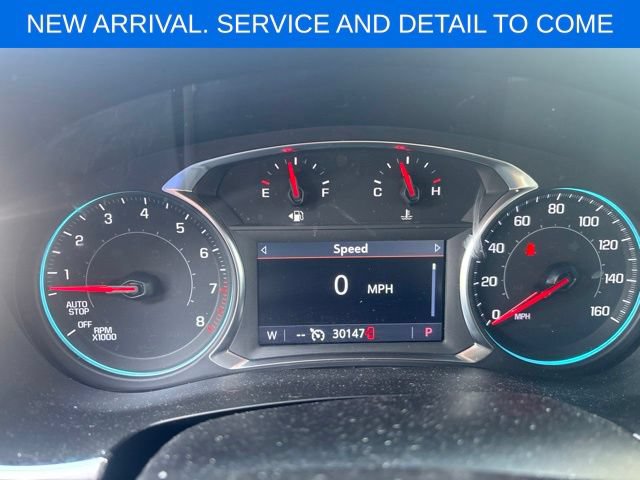 Used 2023 Chevrolet Traverse LT FWD image 11