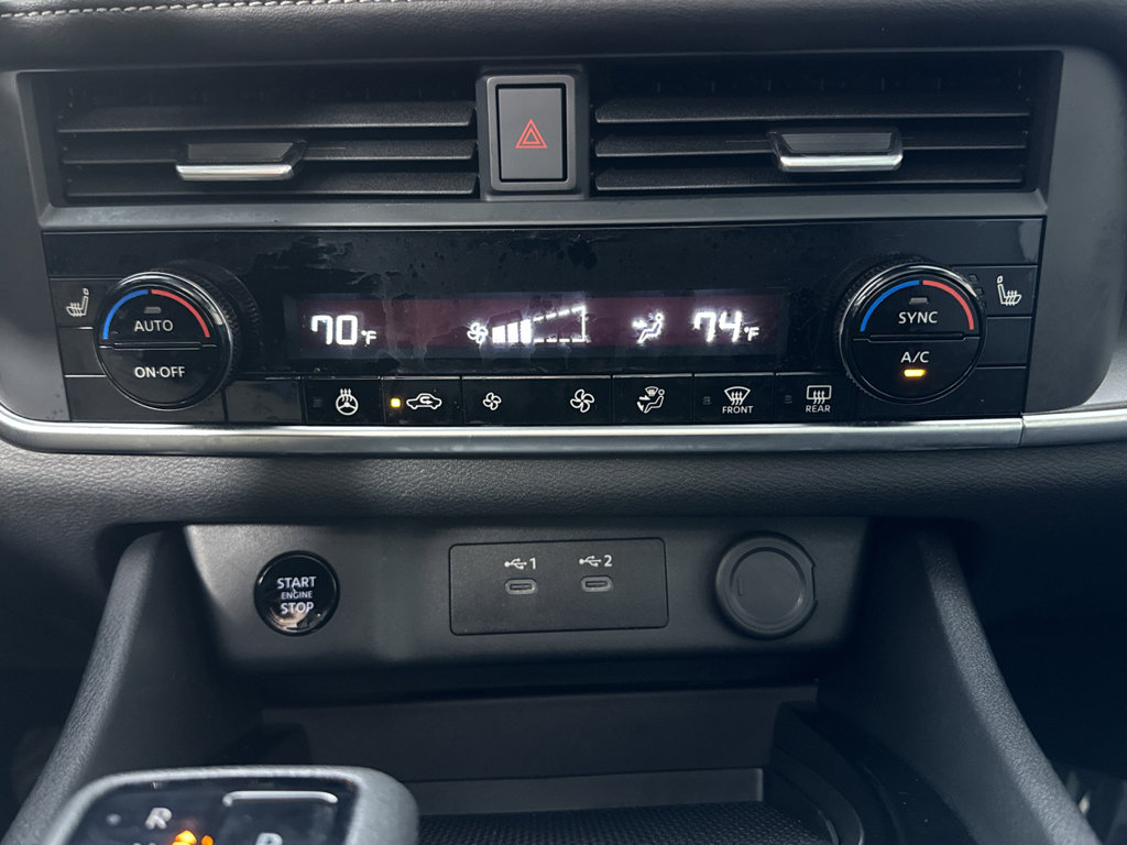 Used 2024 Nissan Rogue SV w/ SV Premium Package image 21