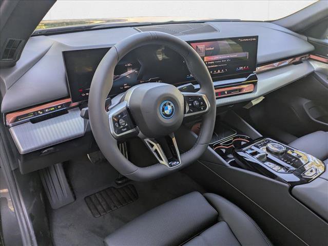New 2026 BMW i5 eDrive40 image 3
