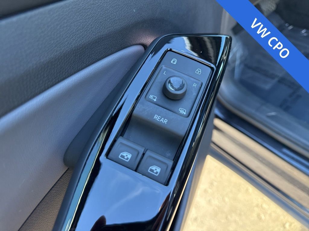 Certified 2023 Volkswagen ID.4 Pro S Plus AWD/4WD image 11