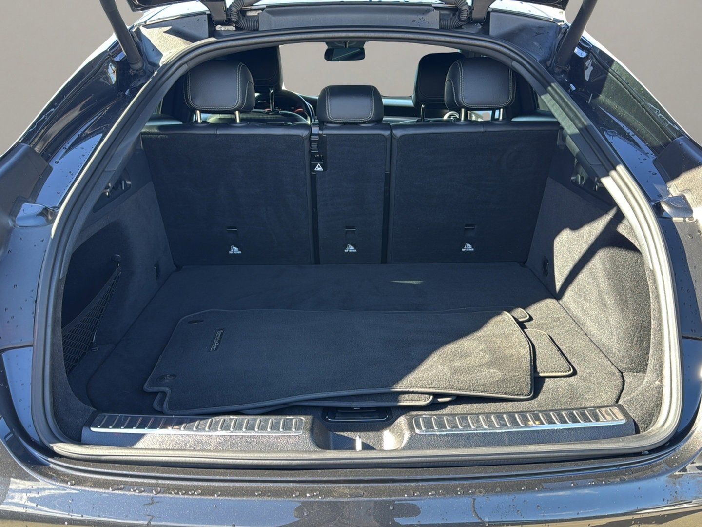 Used 2021 Mercedes-Benz GLC 300 4MATIC Coupe image 22