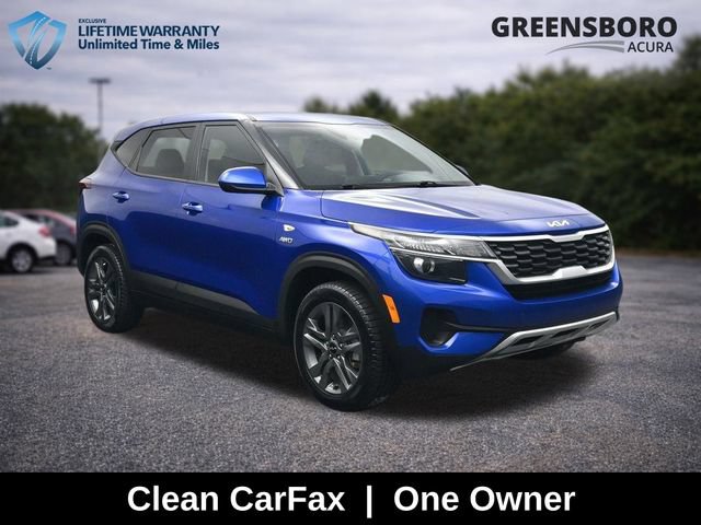 Used 2023 Kia Seltos LX AWD/4WD image 1