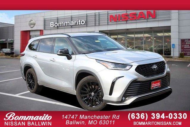Used 2025 Toyota Highlander XSE AWD/4WD image 1