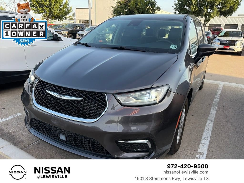 Used 2023 Chrysler Pacifica Touring-L