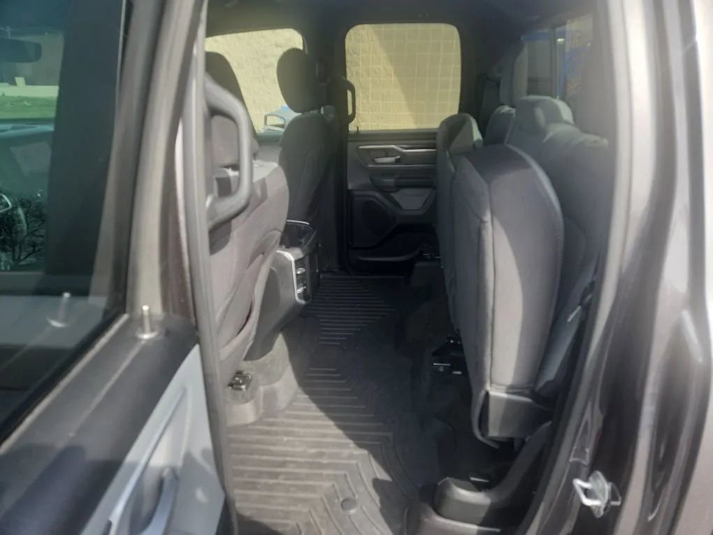 Used 2023 RAM 1500 Big Horn AWD/4WD image 10