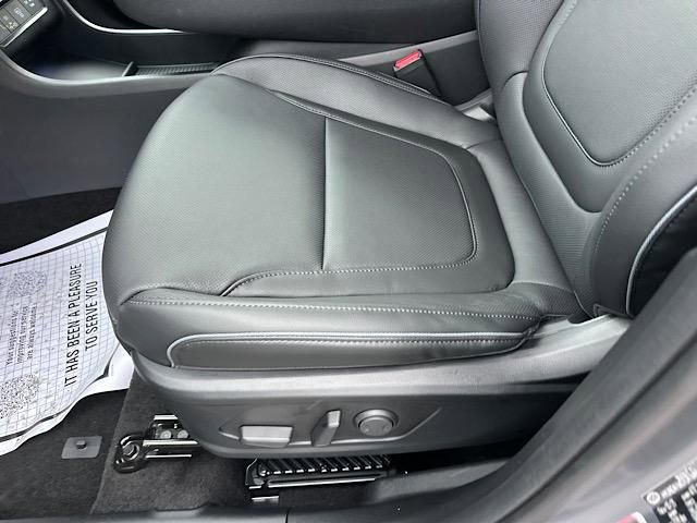 New 2026 Hyundai Tucson Limited image 8