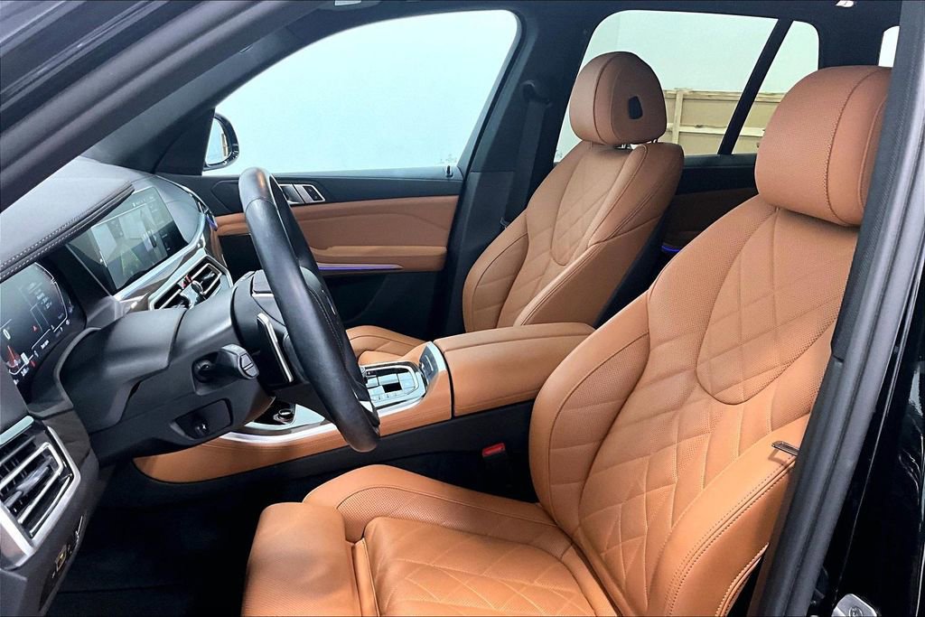 Used 2023 BMW X5 xDrive40i w/ Parking Assistance Package image 25