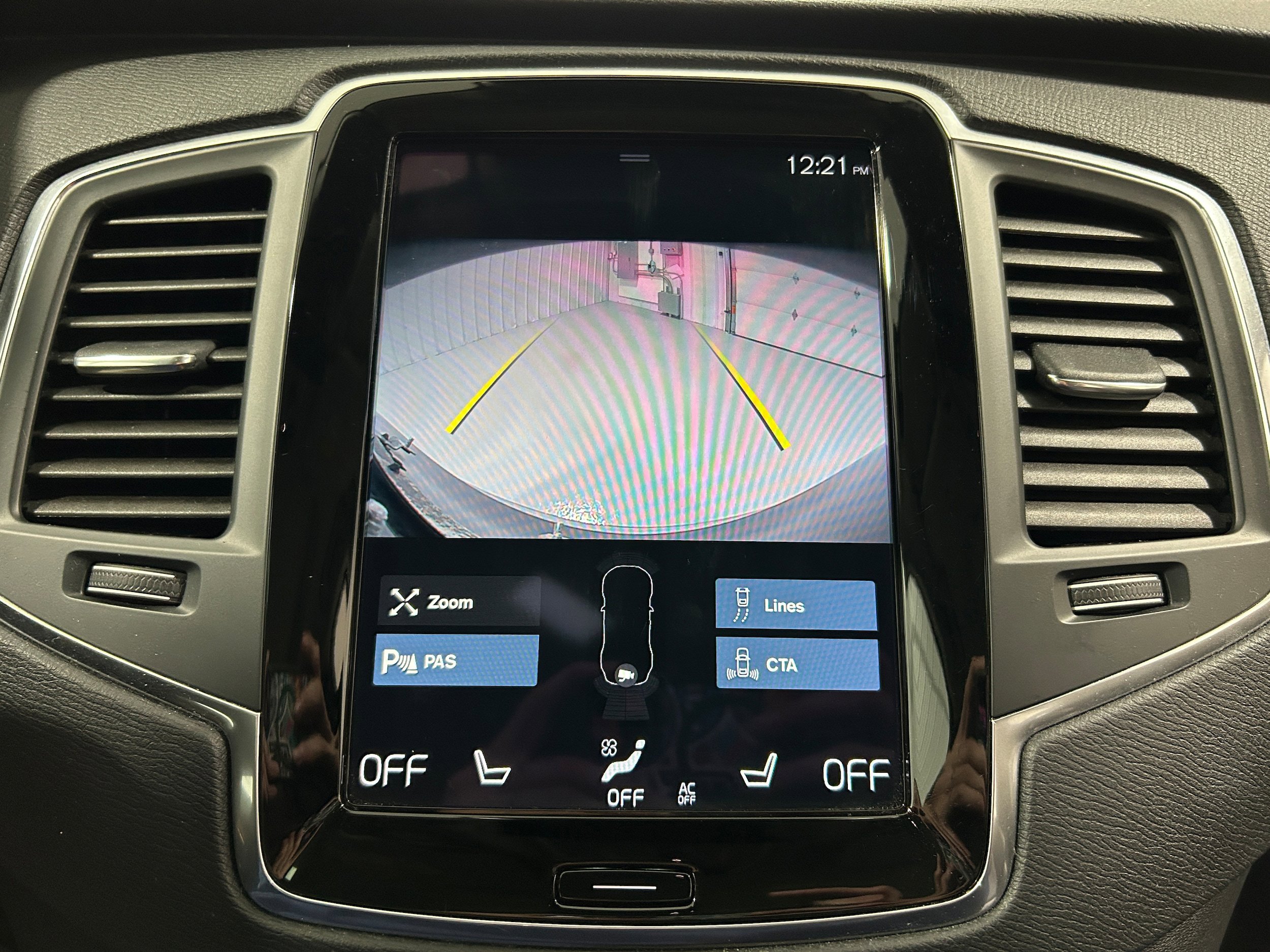 Used 2022 Volvo XC90 T8 Inscription Expression w/ Climate Package AWD/4WD image 9