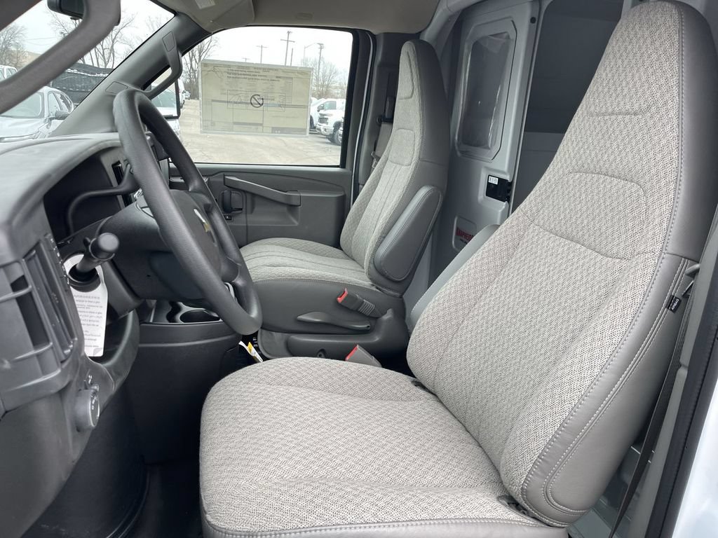 New 2025 Chevrolet Express 3500 w/ Power Convenience Package RWD image 7